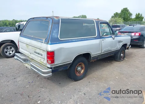 1990 Dodge Ramcharger Aw-150 из США, поврежденный, VIN 3B4GM17Y9LM043030